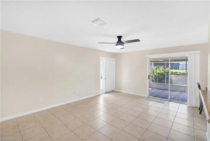 3276  Royal Canadian  TRCE, Fort Myers, FL 33907