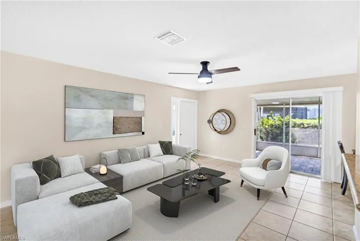 3276  Royal Canadian  TRCE, Fort Myers, FL 33907