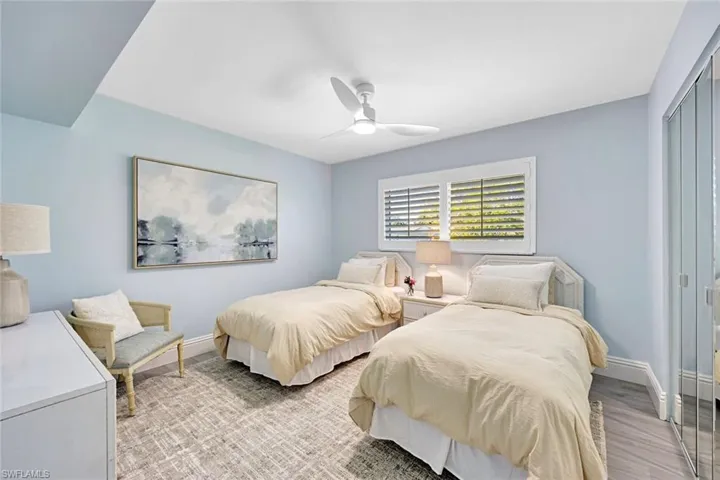 4180  Crayton  RD, Naples, FL 34103