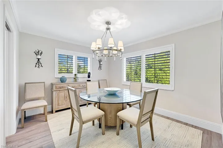 4180  Crayton  RD, Naples, FL 34103