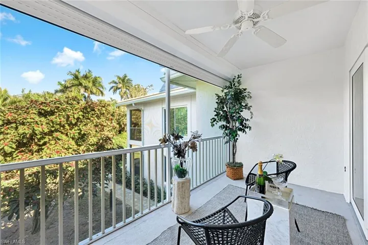 4180  Crayton  RD, Naples, FL 34103