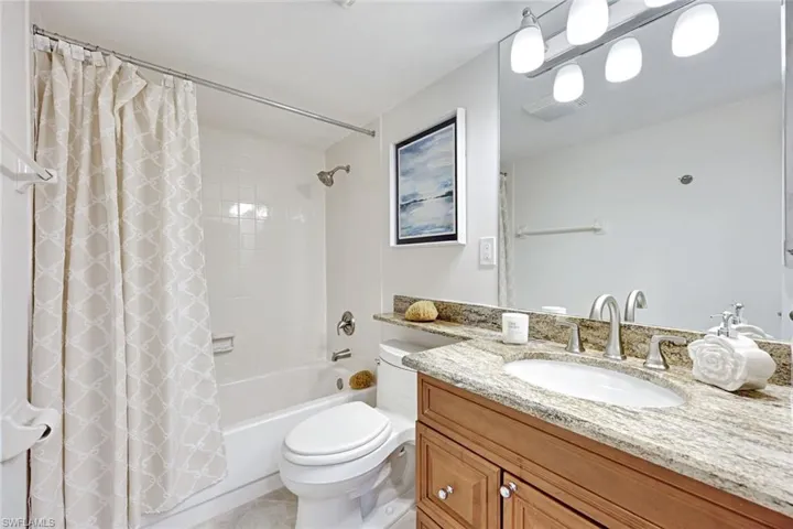 4180  Crayton  RD, Naples, FL 34103