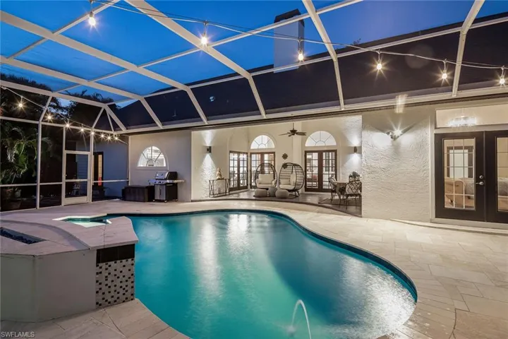 1922  Blackstone  CIR, Naples, FL 34109