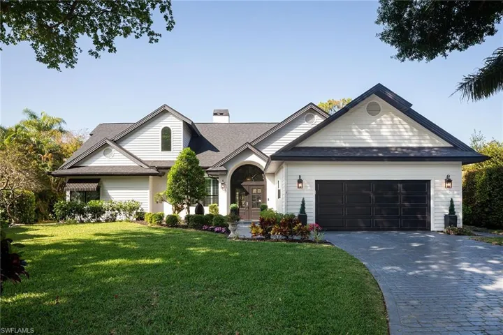 1922  Blackstone  CIR, Naples, FL 34109