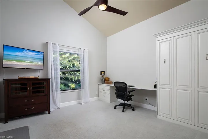 1922  Blackstone  CIR, Naples, FL 34109