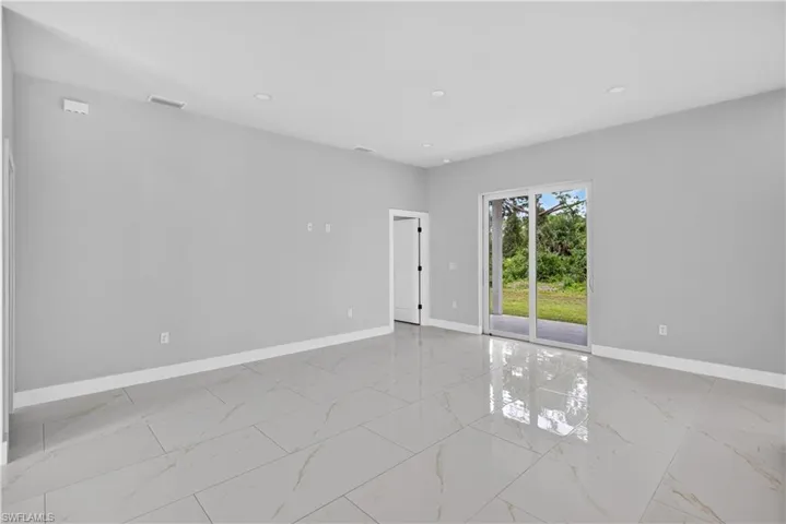 525 Genesee Ave S, Lehigh Acres, Florida 33974