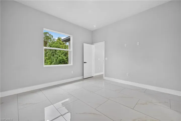 525 Genesee Ave S, Lehigh Acres, Florida 33974