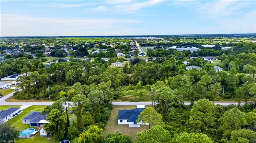 525 Genesee Ave S, Lehigh Acres, Florida 33974