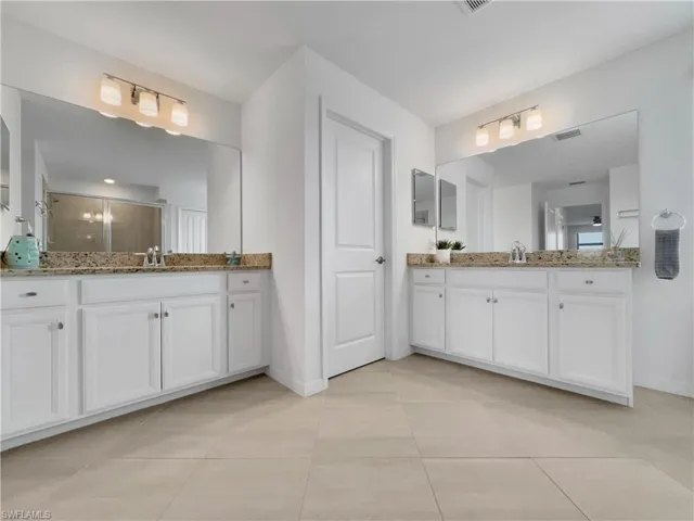 3319 Menores Way, Fort Myers, Florida 33905