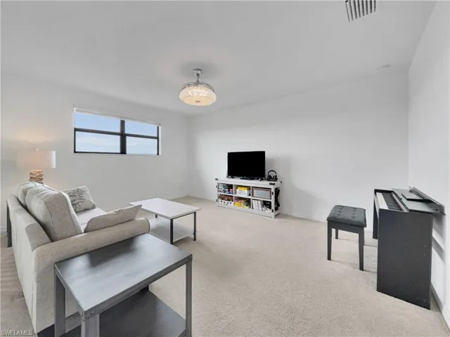 3319 Menores Way, Fort Myers, Florida 33905