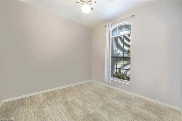 Second Bedroom without furnishings