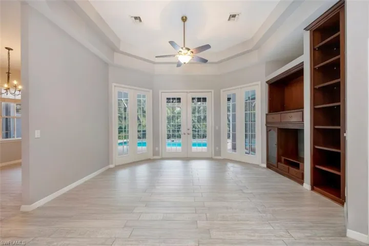 Living Room without furnishings