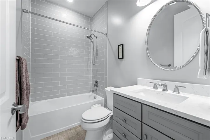 Guest Bathroom 2