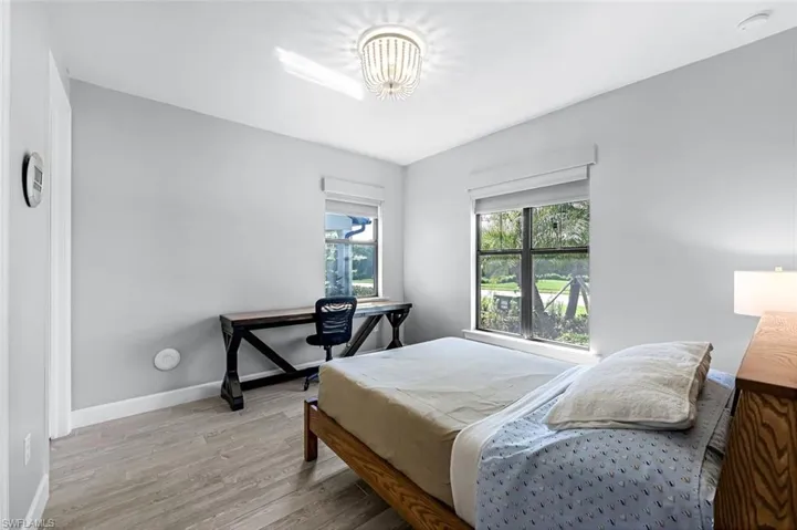 Guest Bedroom 1 (En Suit)
