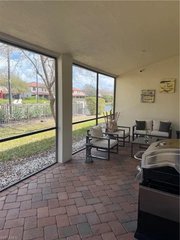 7431  Bristol  CIR, Naples, FL 34120