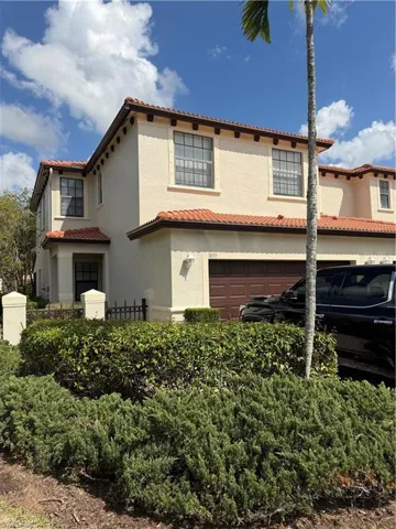 7431  Bristol  CIR, Naples, FL 34120
