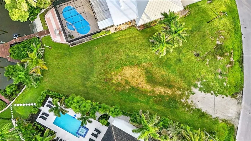 Bird's eye view of a pool