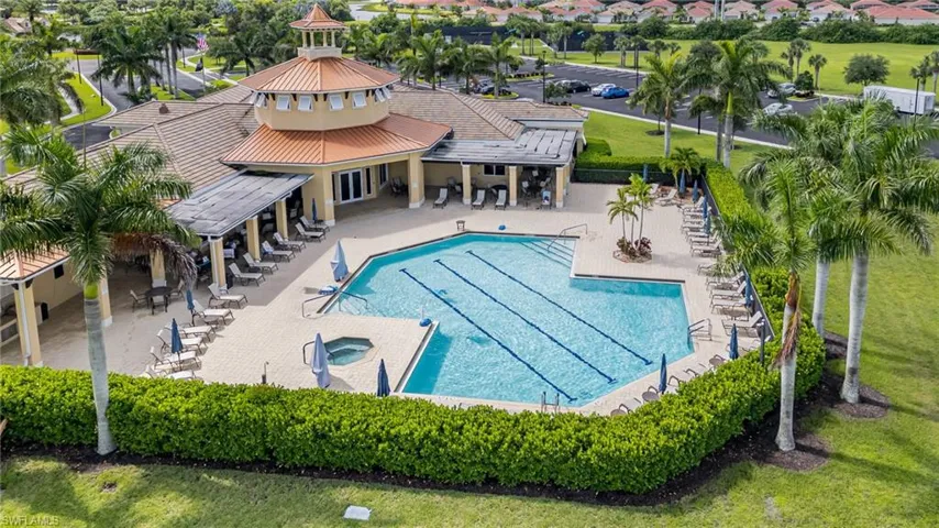 The amenities here are modern, clean, and easily accessible with a key fob