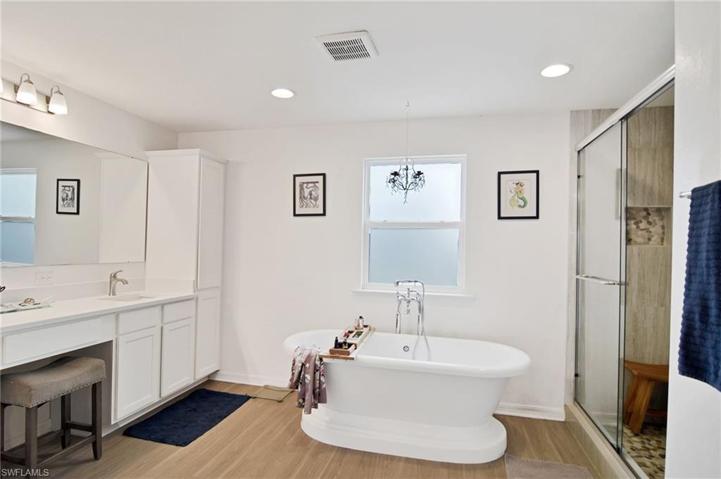 Master Bathroom.