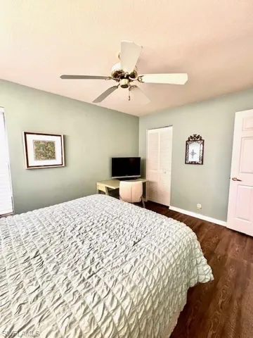 5905  Trailwinds  DR, Fort Myers, FL 33907