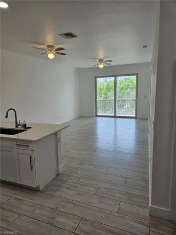 4425 Sw Santa Barbara Pl, Cape Coral, Florida 33914
