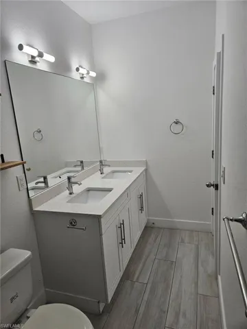 4425 Sw Santa Barbara Pl, Cape Coral, Florida 33914