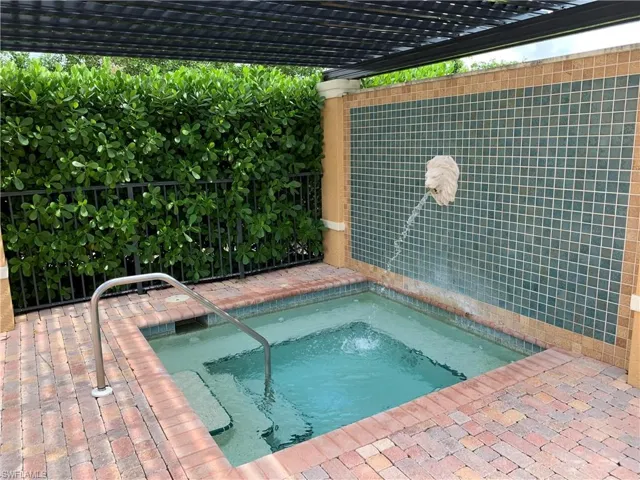 8735 River Homes Ln 6-302, Bonita Springs, Florida 34135