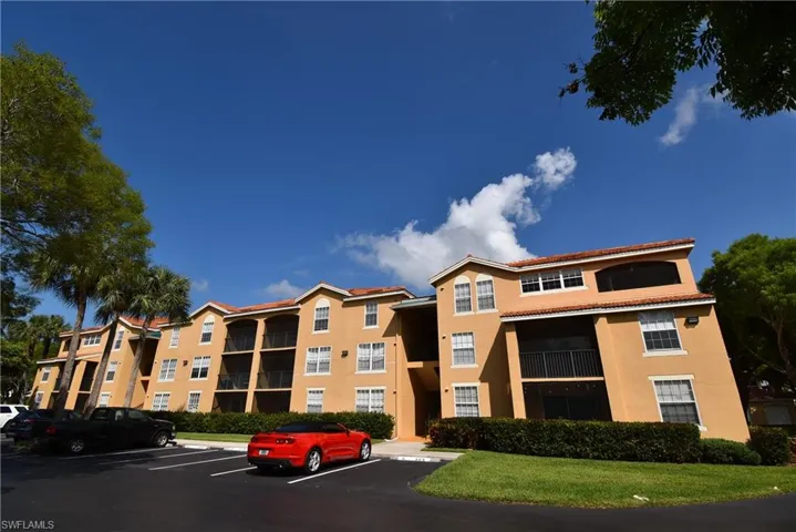 8735 River Homes Ln 6-302, Bonita Springs, Florida 34135