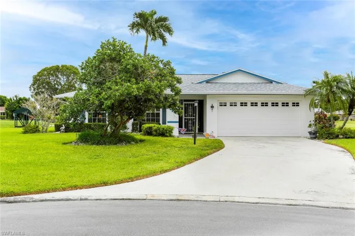 512  Whitewater  WAY, Naples, FL 34112