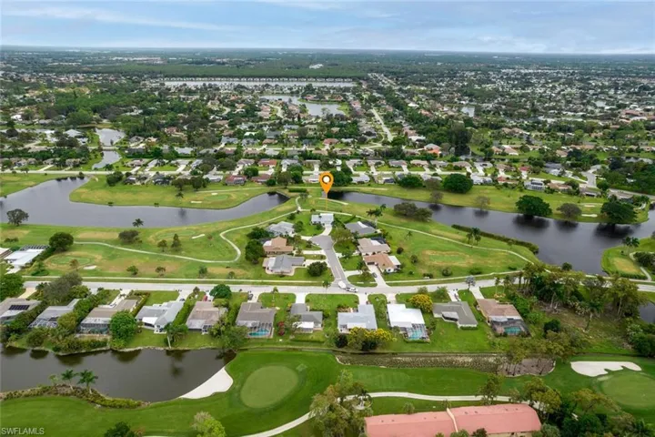 512  Whitewater  WAY, Naples, FL 34112