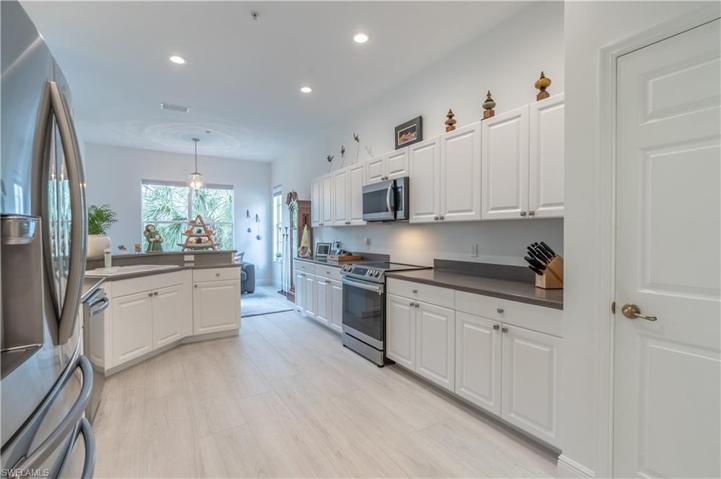 Large bright kitchen