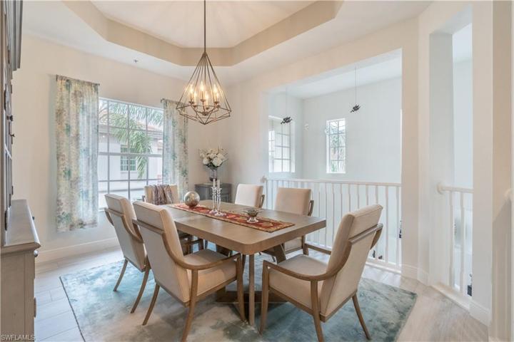 Light filled dining room
