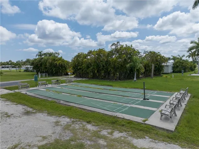 32  Dogwood  WAY, Fort Myers, FL 33908