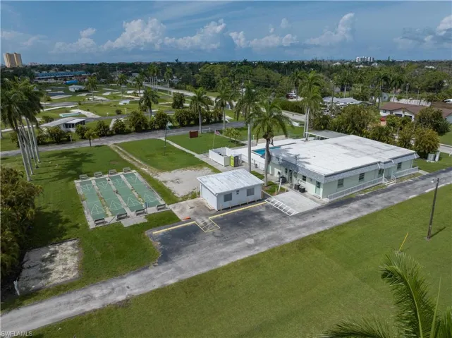 32  Dogwood  WAY, Fort Myers, FL 33908
