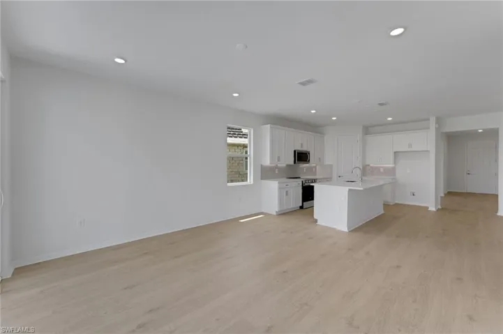 16935 Squirrel Branch Ln, Alva, Florida 33920