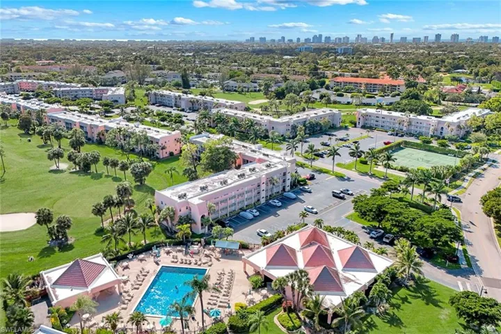 175 Turtle Lake Ct 112, Naples, Florida 34105