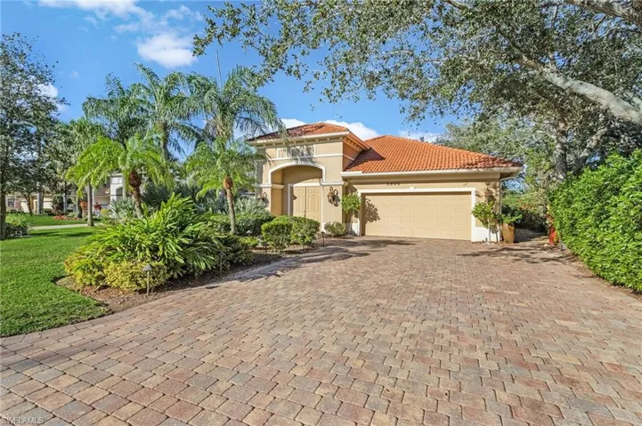 5030 Rustic Oaks Cir, Naples, Florida 34105
