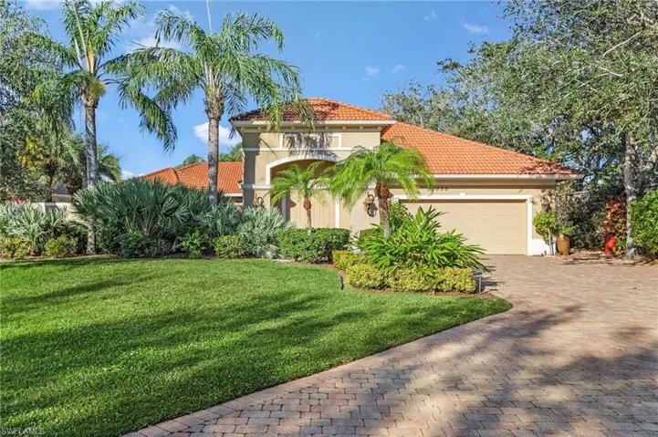 5030 Rustic Oaks Cir, Naples, Florida 34105