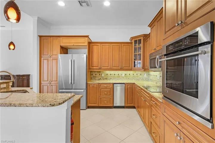 5030 Rustic Oaks Cir, Naples, Florida 34105