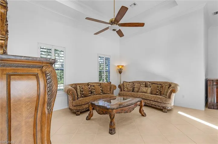 5030 Rustic Oaks Cir, Naples, Florida 34105