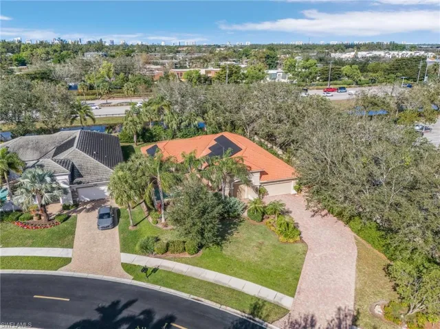 5030 Rustic Oaks Cir, Naples, Florida 34105