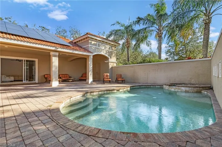 5030 Rustic Oaks Cir, Naples, Florida 34105
