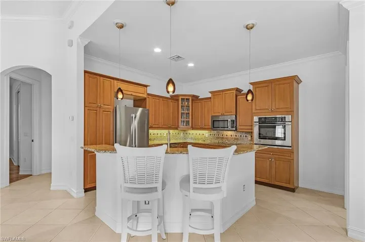 5030 Rustic Oaks Cir, Naples, Florida 34105