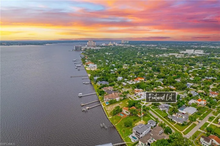 2904 Valencia Way, Fort Myers, Florida 33901