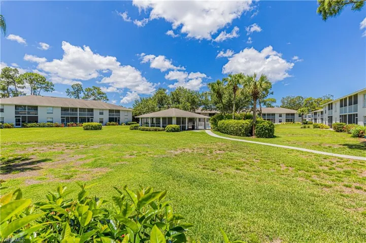 1343  Churchill  CIR, Naples, FL 34116