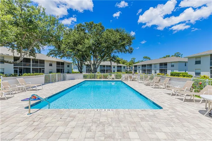 1343  Churchill  CIR, Naples, FL 34116