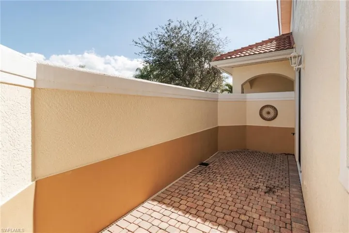 Courtyard patio