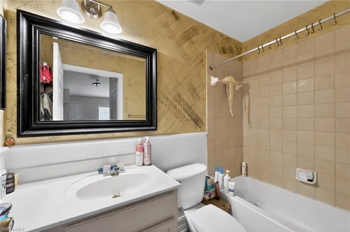 14885 Pleasant Bay Ln 201, Naples, Florida 34119