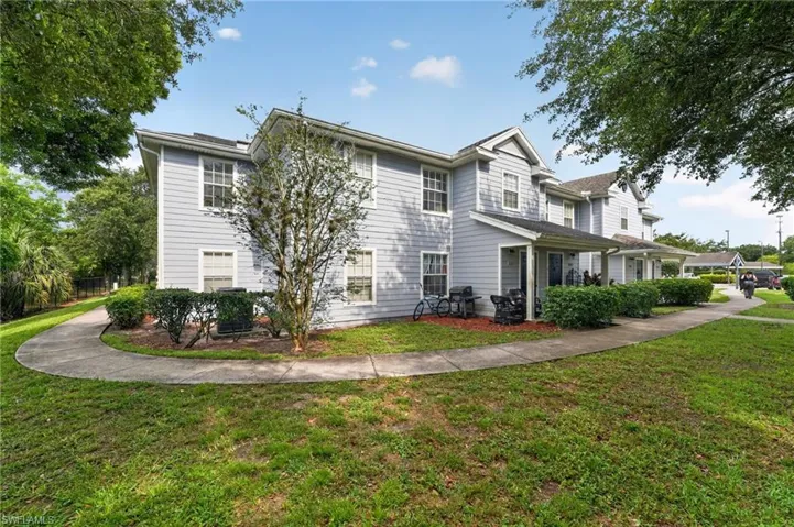 14885 Pleasant Bay Ln 201, Naples, Florida 34119