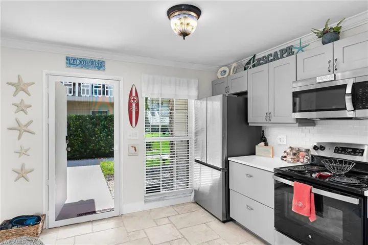 1215 Edington Pl H4, Marco Island, Florida 34145